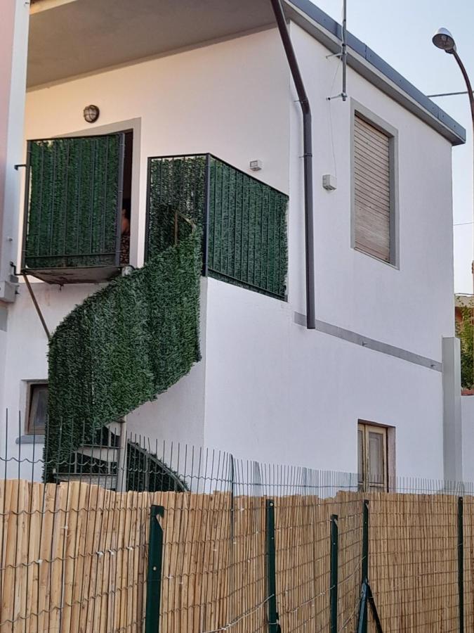 Casa Vacanze Da Michele E Azzurra Lotzorai Ngoại thất bức ảnh
